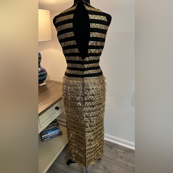 Gold & Black Fringed & Fully Embellished Sleeveless Gown - Picture 5 of 14